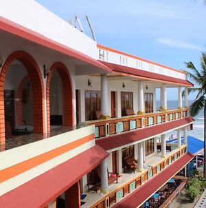 Hotel Sea View Palace - The Beach Hotel Kovalam Exterior photo