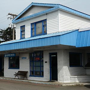 Bluebird Motel Port Alberni Exterior photo