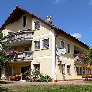 Hotel Landgasthof Zum Schloss Birgland Exterior photo