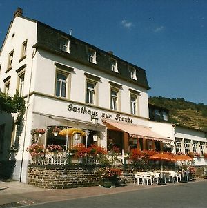 Hotel Gasthaus Zur Traube Hatzenport Exterior photo