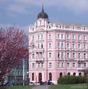 Hotel Opera Prag Exterior photo