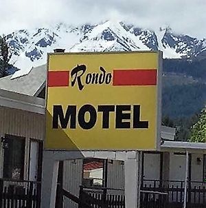 Rondo Motel Golden Exterior photo