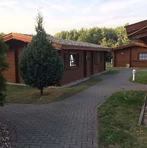 Sport Und Freizeitzentrum Gansefurth Hecklingen  Exterior photo