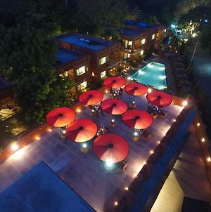 Hotel Ananta Bagan Exterior photo