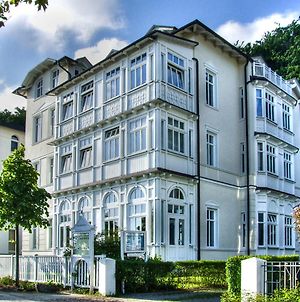 Villa Strandeck - Ferienwohnungen direkt am Strand Ostseebad Ostseebad Binz Exterior photo