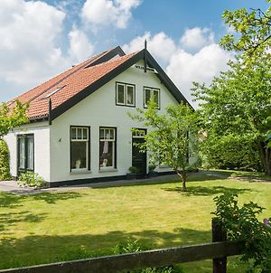 Attractive Countryside Holiday Home In Quiet Yet Central Location In Schoorl Exterior photo