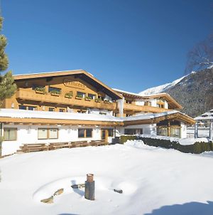 Aparthotel Oasis Princess Bergfrieden Seefeld in Tirol Exterior photo