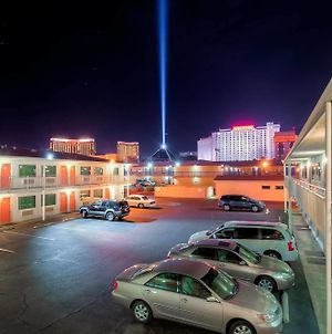 Motel 6 Las Vegas Tropicana Exterior photo