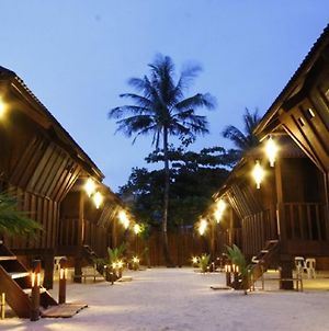 Hotel Boracay Pito Huts Boracay Island Exterior photo