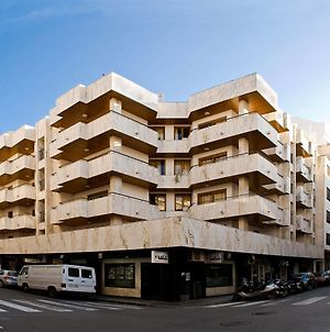 Apartamentos Los Robles Ibiza-Stadt Exterior photo