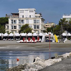Hotel Petit Palais Lido di Venezia Exterior photo