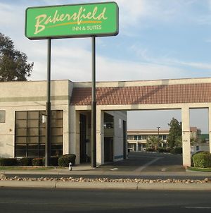 Bakersfield Inn & Suites Exterior photo