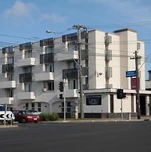 Parkville Place Serviced Apartments Melbourne City Exterior photo