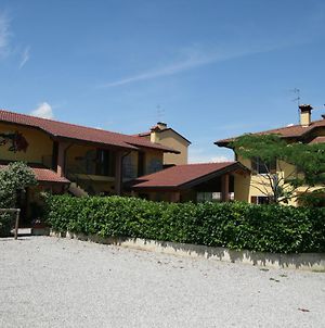 Villa Agriturismo Lis Rosis Medea Exterior photo