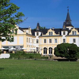 Hotel Schloss und Gut Liebenberg Exterior photo