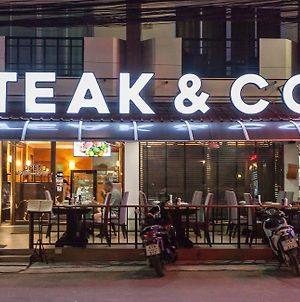 Steak And Co. Boutique Hotel Pattaya Exterior photo