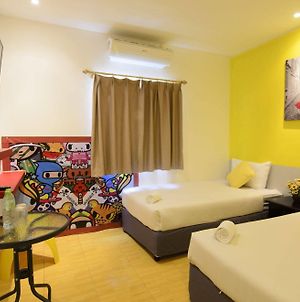 Room Hostel @ Phuket Airport Landkreis Landkreis Thalang Exterior photo