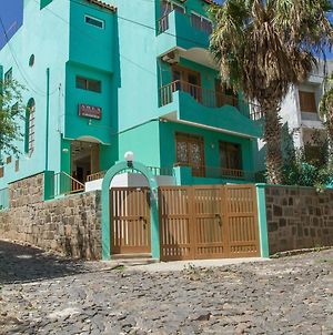 Bed and Breakfast Arla Residential Mindelo Exterior photo