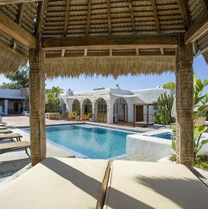 Villa Savines Is A Luxury Villa Close To Ibiza Town And Playa Den Bossa Exterior photo