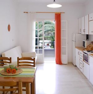 Stavroula Apartment Agios Gordios  Exterior photo