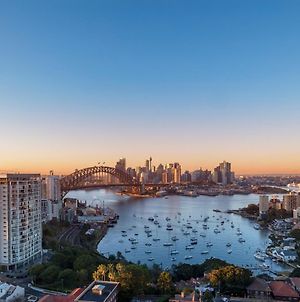 Hotel View Sydney Skyline photo