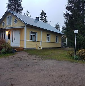 Villa Miekkala Lomatalo Ilottula Exterior photo