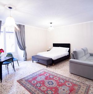 La Piazzetta Rooms & Apartments Genua Exterior photo