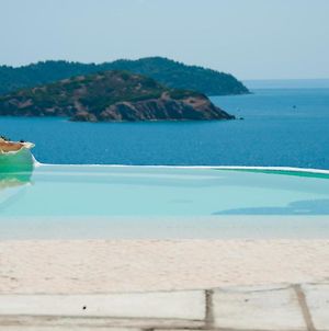 Villa Arios, Pool, Jacuzzi And Sea Kanapitsa  Exterior photo