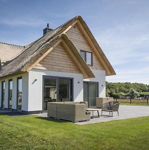 Lush Villa In De Cocksdorp Texel With Steambath Exterior photo