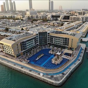 Royal M Hotel&Resort Abu Dhabi Exterior photo