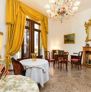 Luxury Venetian Rooms Exterior photo