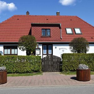 Villa Kapitänshaus Schaprode Exterior photo
