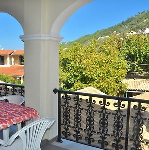 Holiday Apartments Yannis On Agios Gordios Beach In Corfu Exterior photo