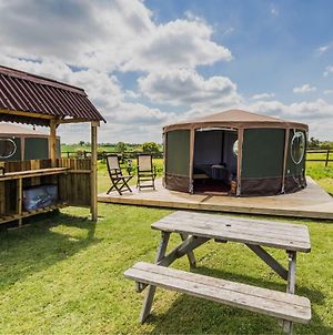 Hotel Mousley House Farm Campsite And Glamping Warwick  Exterior photo