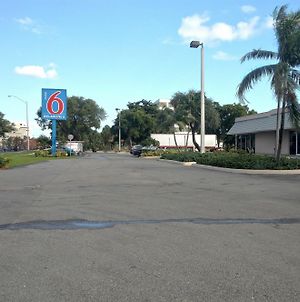 Motel 6-Miami, FL Exterior photo