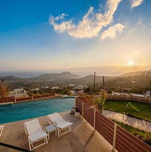 New Villa Plakias Sunset With Pool & Childrens Area, Walk To Restaurant Mírthios Exterior photo