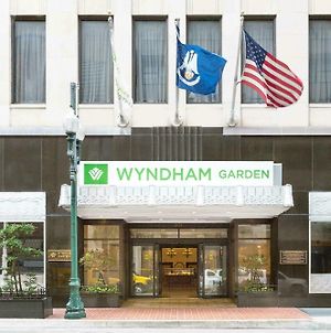 Wyndham Garden Hotel Baronne Plaza New Orleans Exterior photo