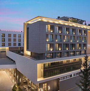 Hotel Doubletree By Hilton Antalya City Centre Exterior photo