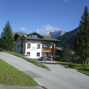 Hotel Haus Enzian Berwang Exterior photo
