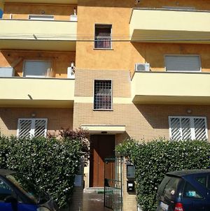 Bed and Breakfast Bb Smallville Fiumicino Exterior photo