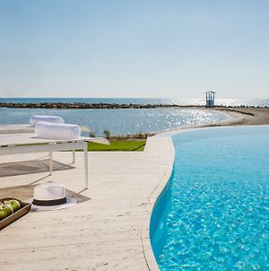 Lebay Beach Hotel Larnaka Exterior photo