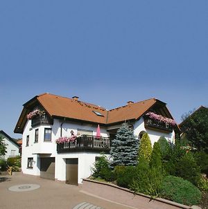 Ferienwohnung Gästehaus Klein Hilders Exterior photo