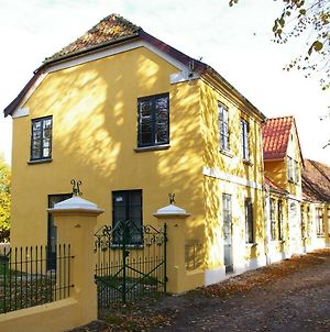 Villa Nikolaj - Historisches Pastorat Fehmarn Exterior photo