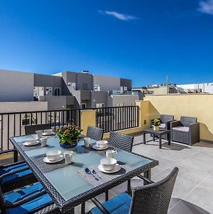 Sunny Modern Apartments Mellieħa Exterior photo