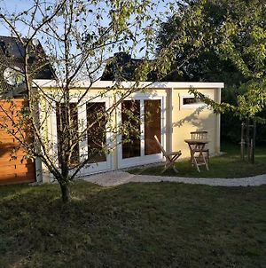 Villa 25qm ATRIUM Holz-Bungalow- NATUR PUR- NEUES MASSIVHOLZ BETT- Juni 2022- Objekt optimiert! Scharbeutz Exterior photo