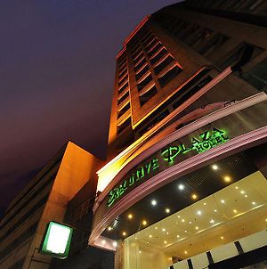 Executive Hotel Manila Exterior photo
