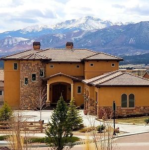 Bed and Breakfast Chateau Du Pikes Peak, A Tuscany Retreat Colorado Springs Exterior photo