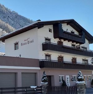 Hotel Haus Tirol Garni Ried im Oberinntal Exterior photo