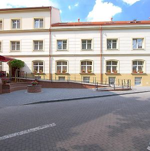 Hotel Ostruvek Prag Exterior photo