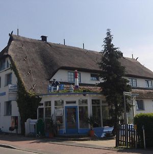 Landhotel Ostseetraum&Fewo Rostock Exterior photo